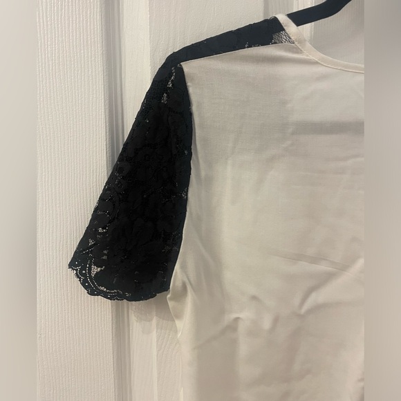 Karen Kane off white top with Black Lace - Picture 5 of 5